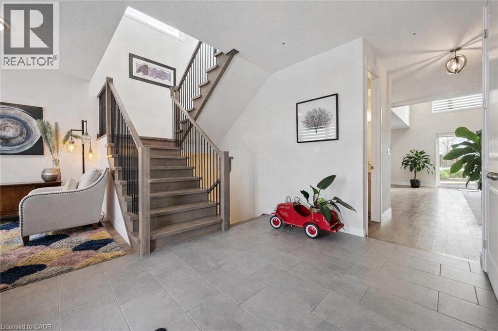 972 STONECLIFFE Walk Unit# 18 thumbnail 7