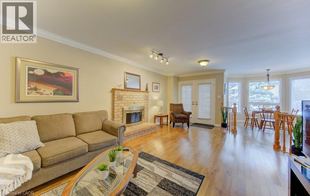 594 HUNTERS Place thumbnail 17