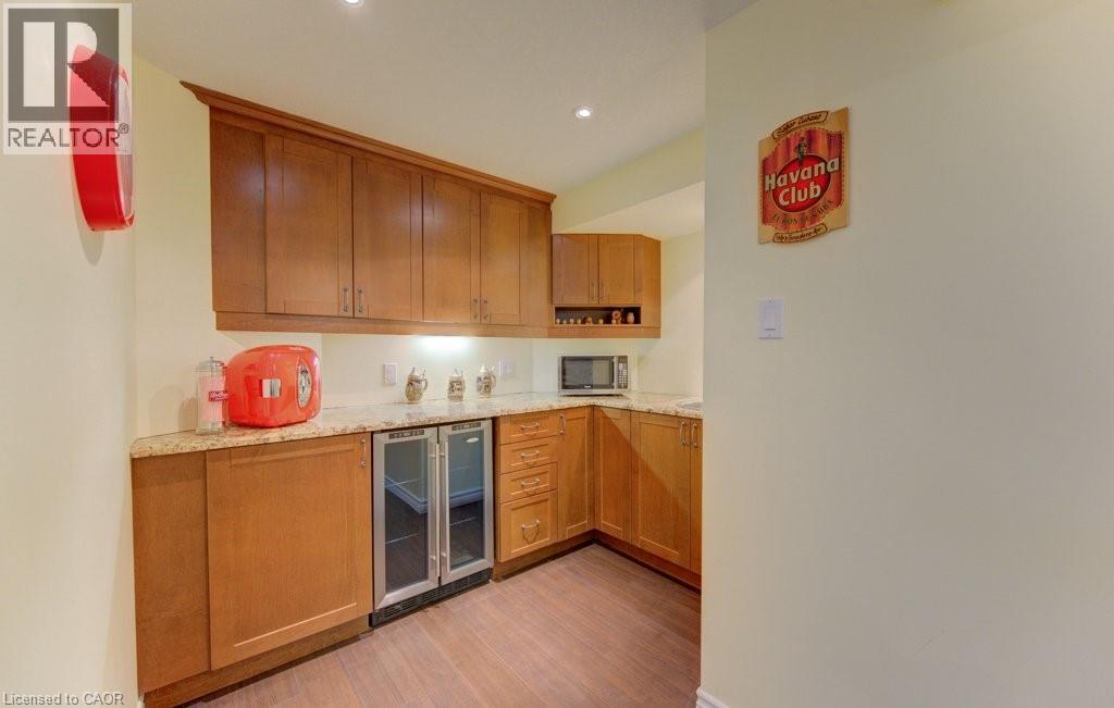 594 HUNTERS Place thumbnail 39