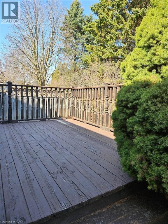 594 HUNTERS Place thumbnail 43