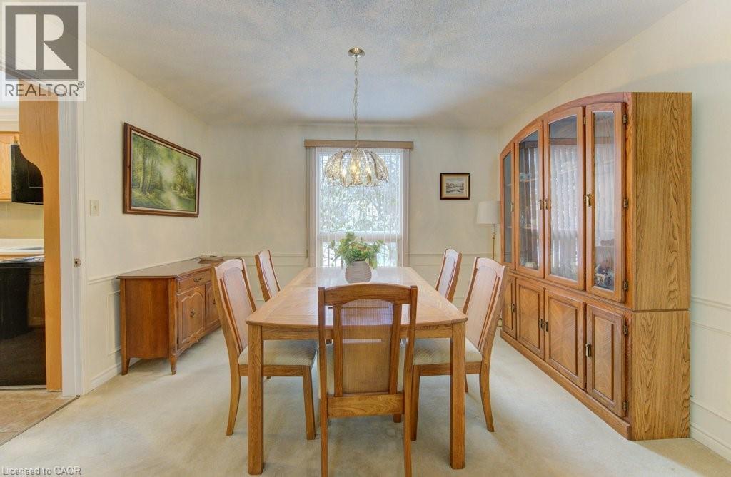 594 HUNTERS Place thumbnail 7