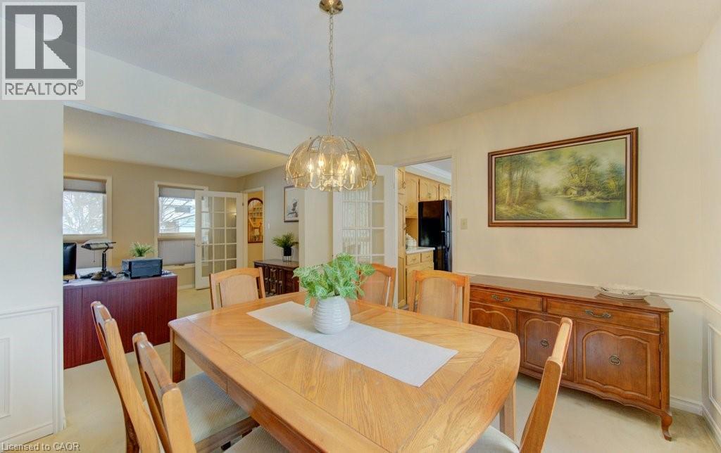 594 HUNTERS Place thumbnail 8