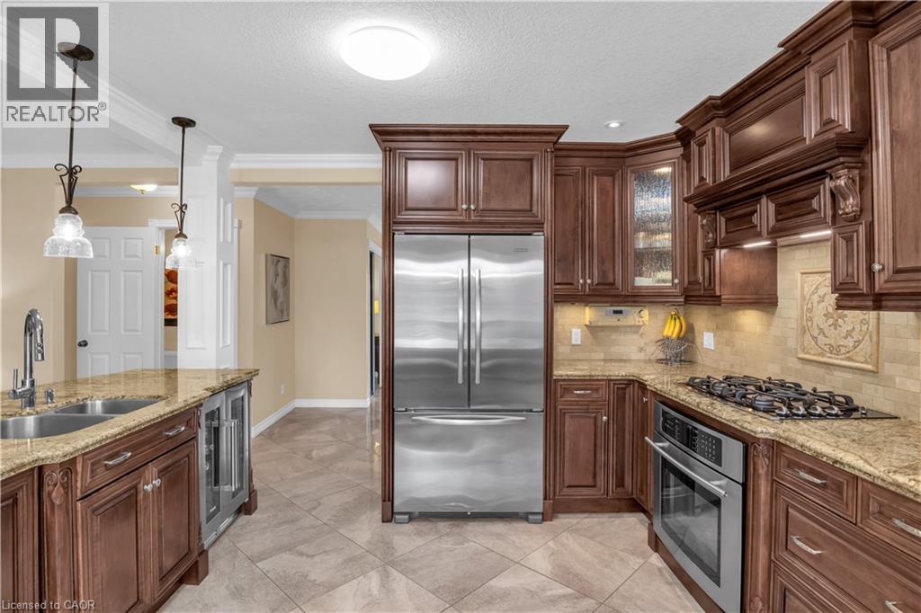 228 MICHENER Crescent thumbnail 12