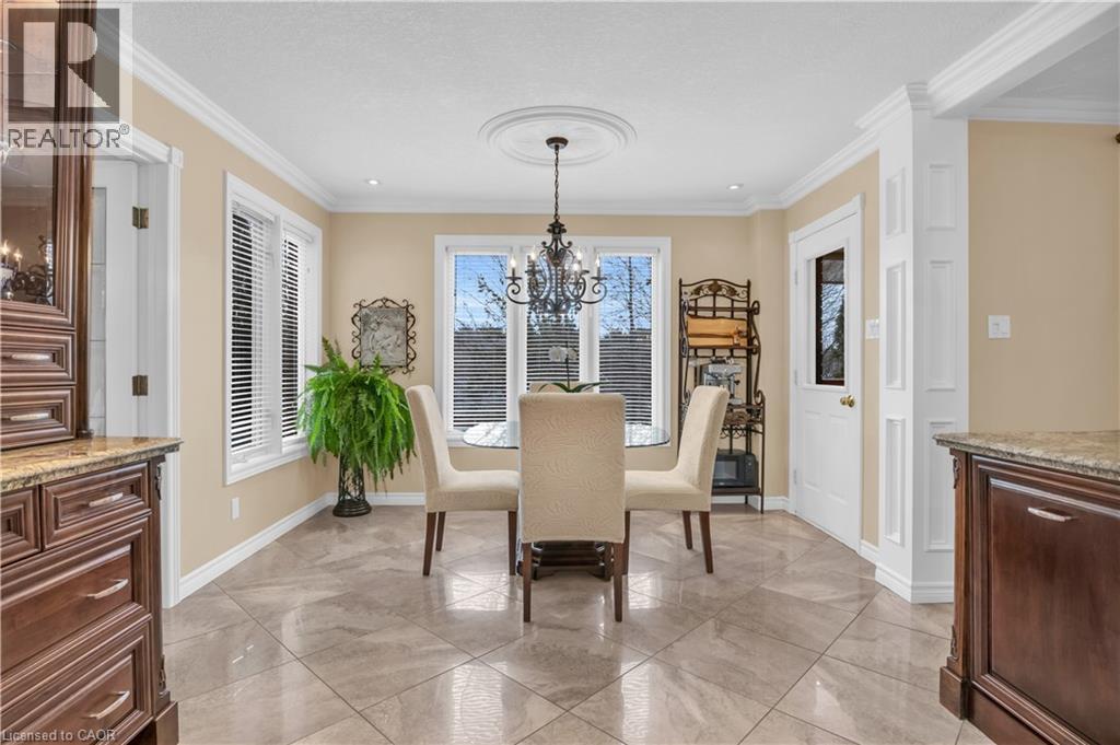 228 MICHENER Crescent thumbnail 19