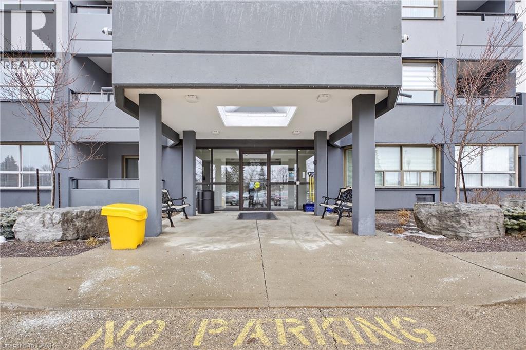 200 JAMIESON Parkway Unit# 606 thumbnail 3