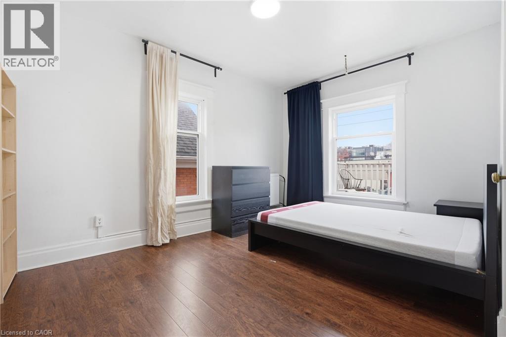 30 REGINA Street N thumbnail 12