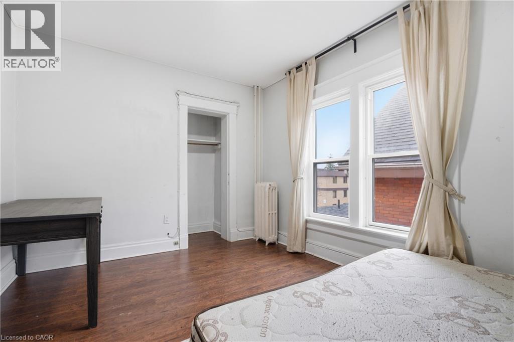 30 REGINA Street N thumbnail 14