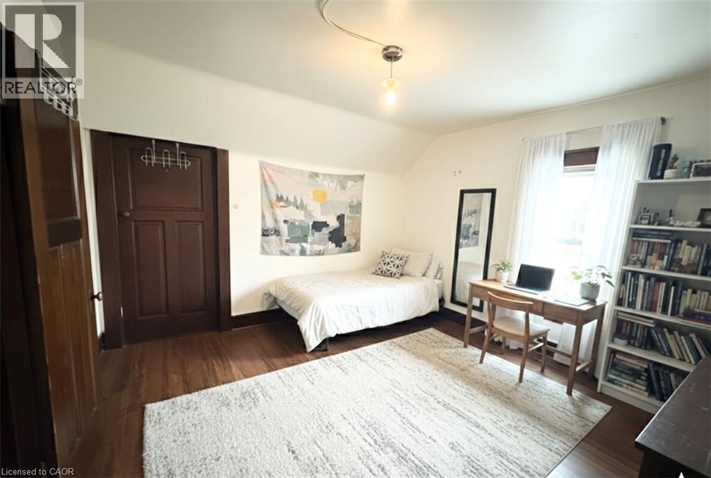 179 REGINA Street N thumbnail 5