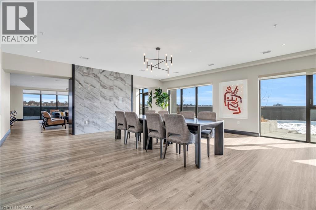 15 GLEBE Street Unit# PH2001 thumbnail 35