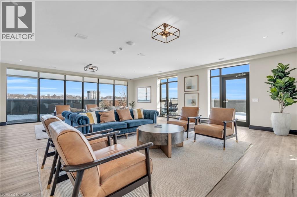 15 GLEBE Street Unit# PH2001 thumbnail 36