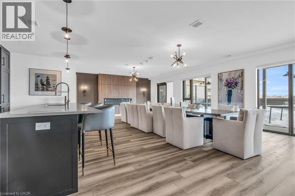 15 GLEBE Street Unit# PH2001 thumbnail 30