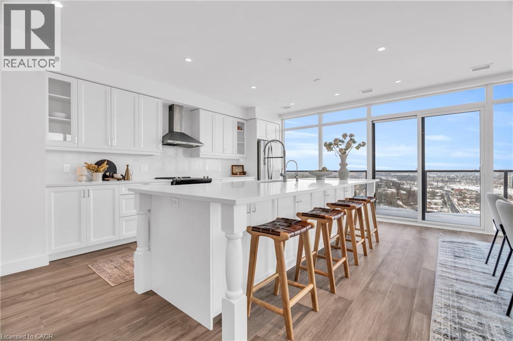 15 GLEBE Street Unit# PH2001 thumbnail 6