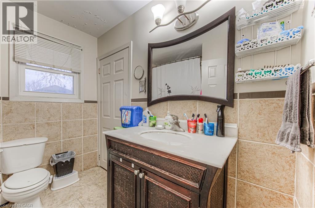 119 WALKER Street thumbnail 17