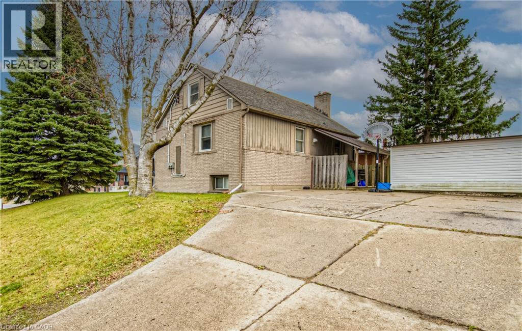 119 WALKER Street thumbnail 6