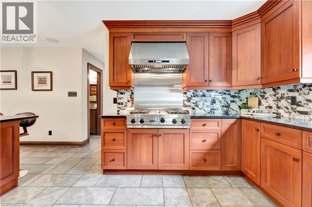 11 MAPLE HILL Drive thumbnail 17