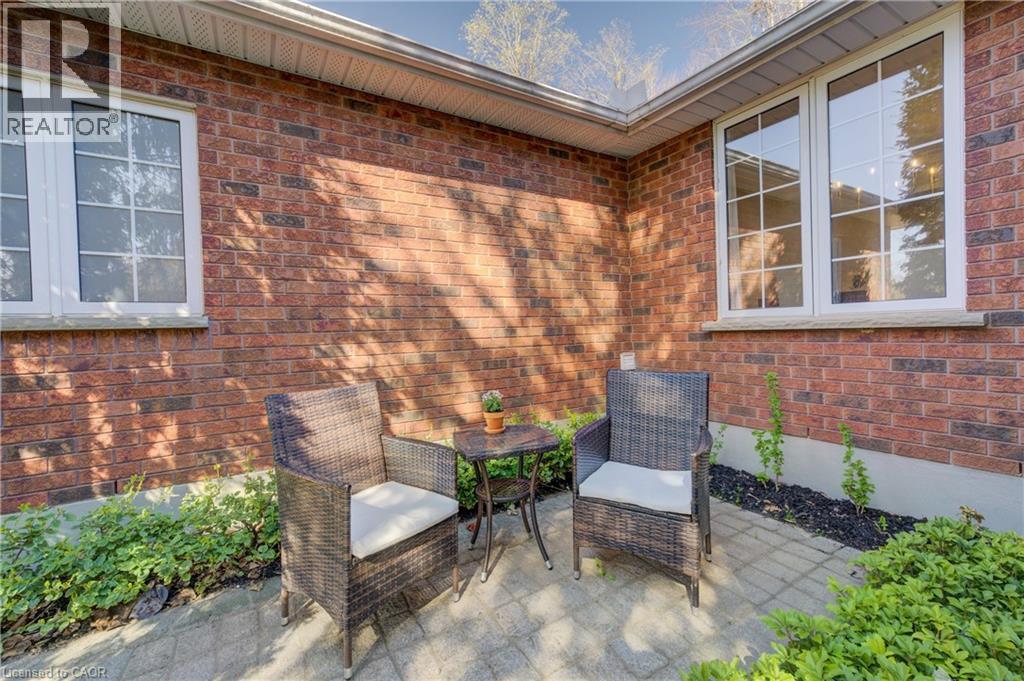 439 NORTHLAKE Drive thumbnail 2