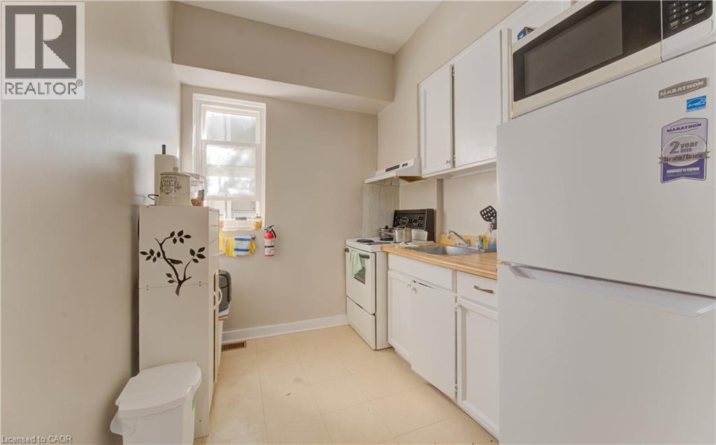 233 LANCASTER Street E thumbnail 12