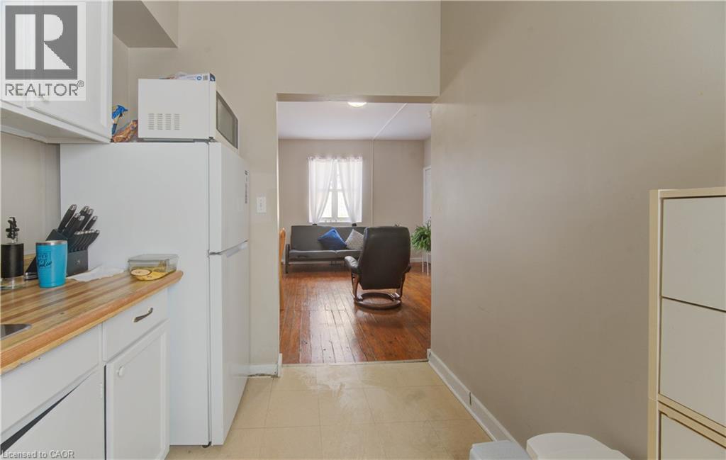 233 LANCASTER Street E thumbnail 13