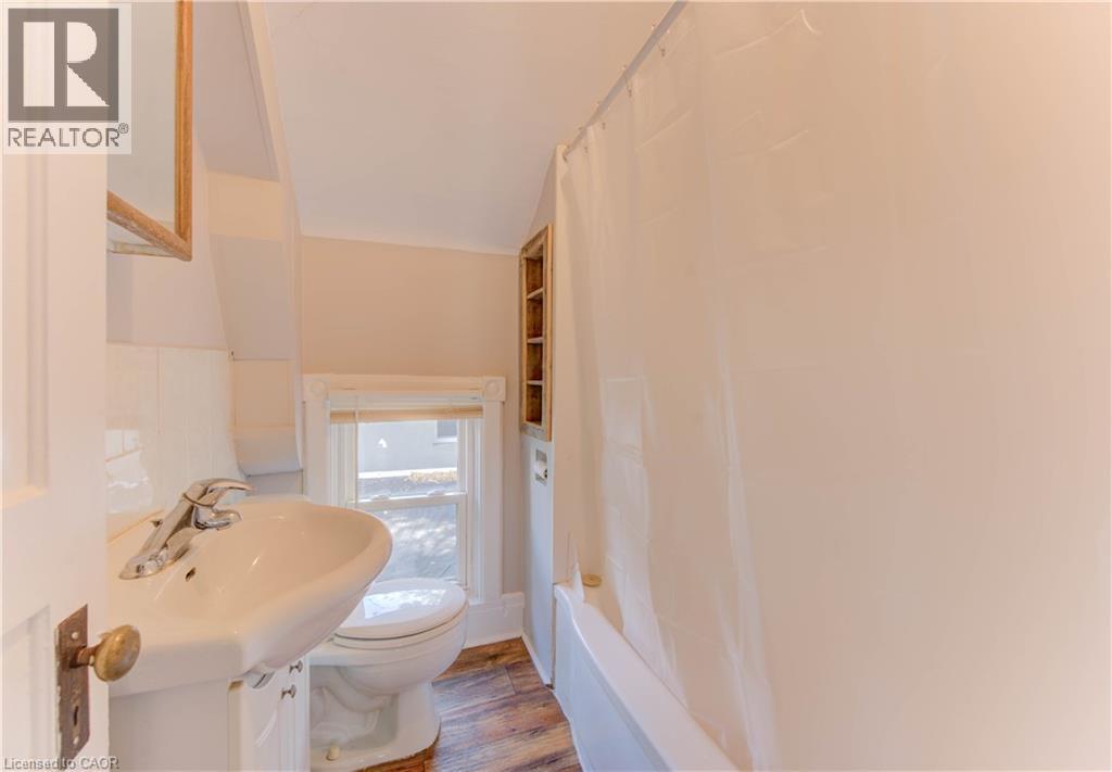 233 LANCASTER Street E thumbnail 17