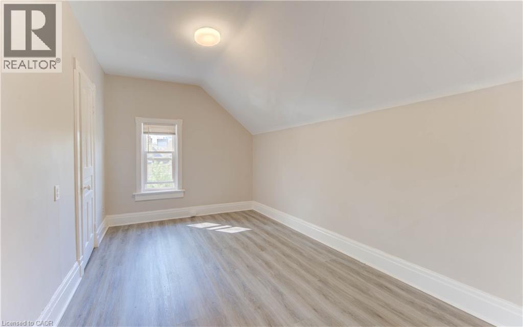 233 LANCASTER Street E thumbnail 18