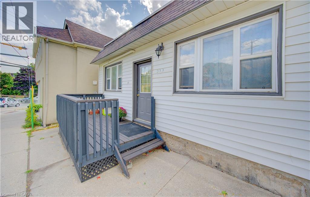 233 LANCASTER Street E thumbnail 2