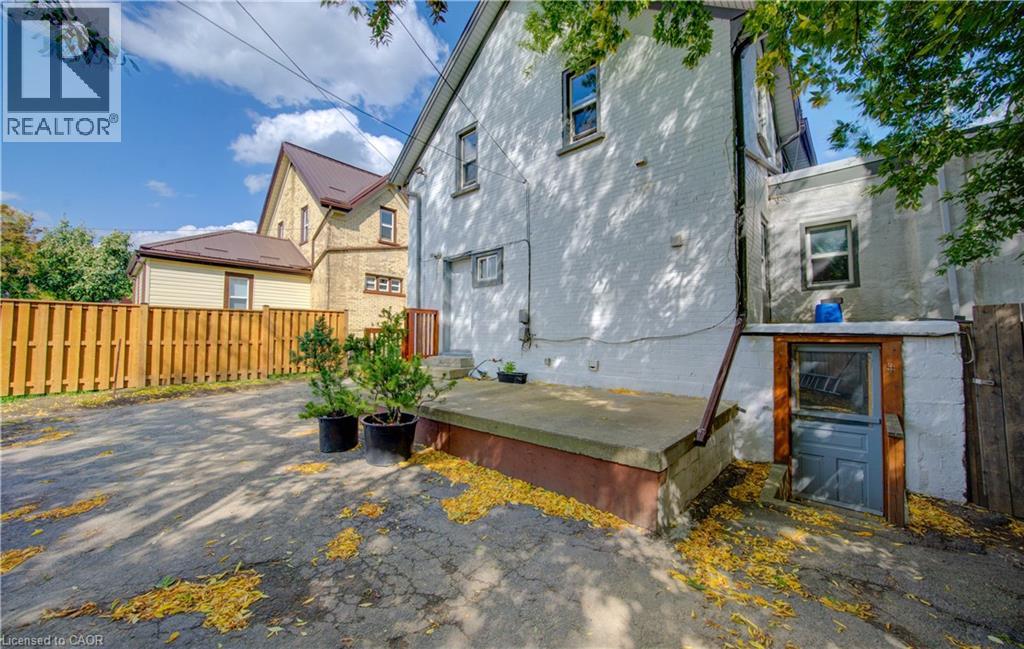 233 LANCASTER Street E thumbnail 24