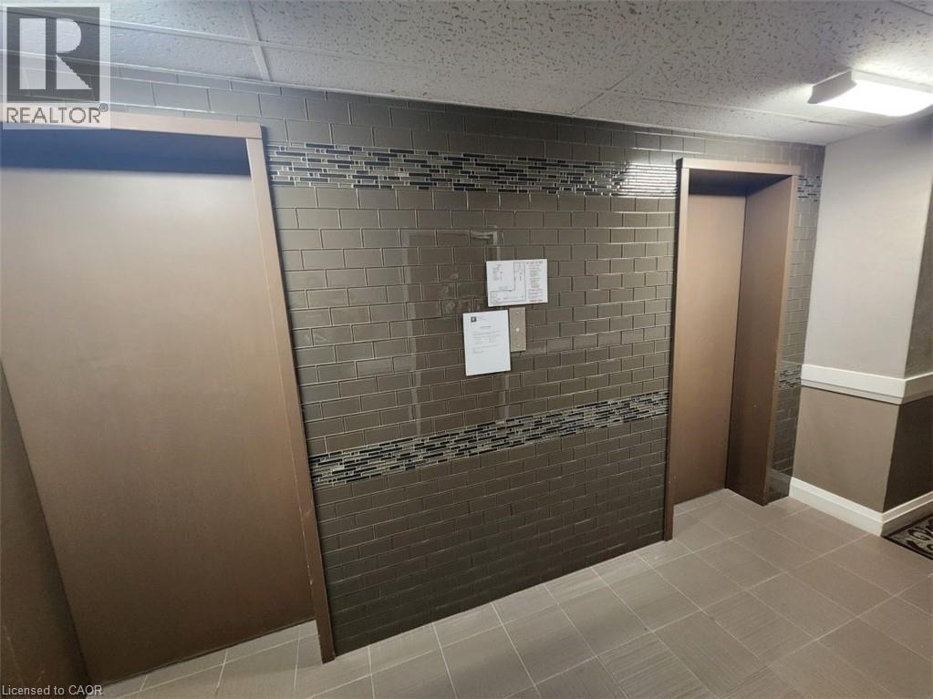 279 CHANDLER Drive Unit# 706 thumbnail 10