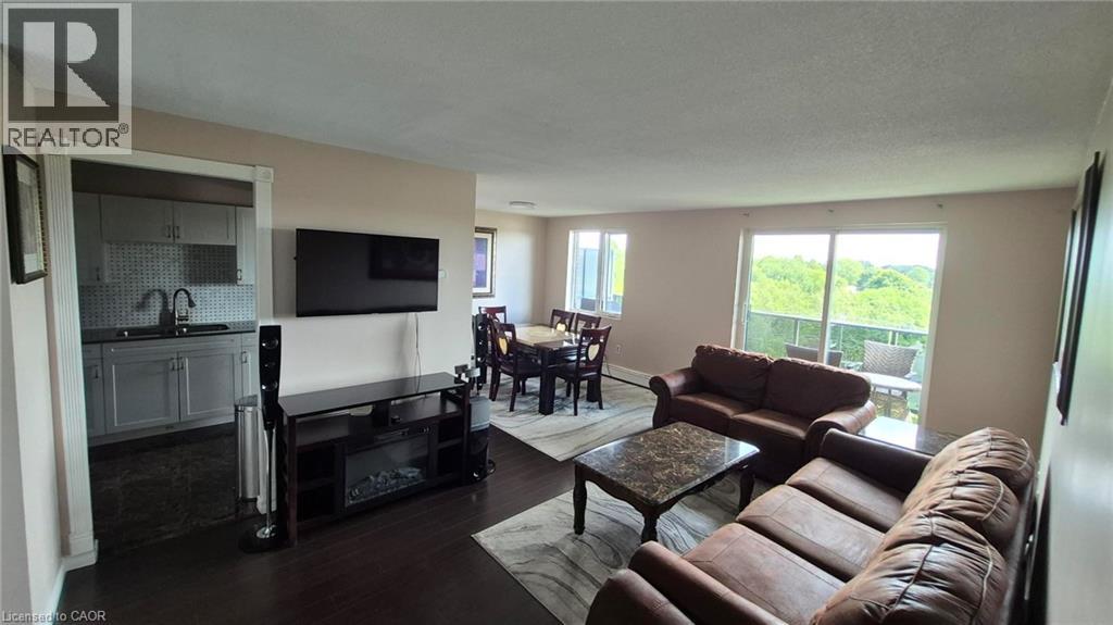 279 CHANDLER Drive Unit# 706 thumbnail 17