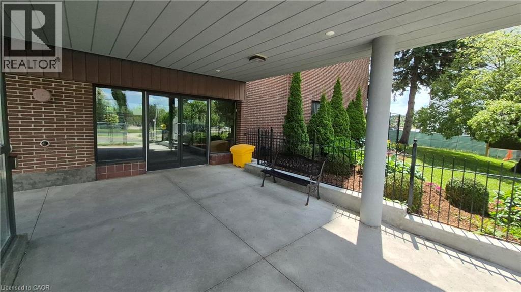 279 CHANDLER Drive Unit# 706 thumbnail 5