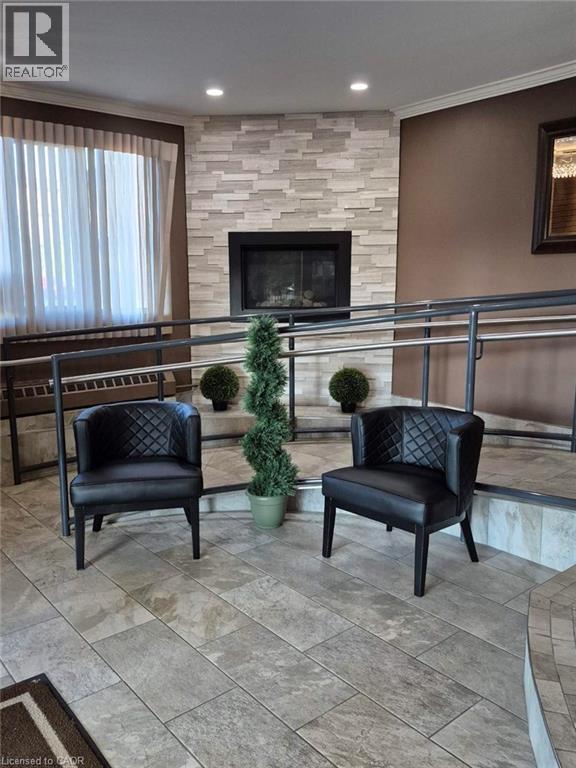 279 CHANDLER Drive Unit# 706 thumbnail 8