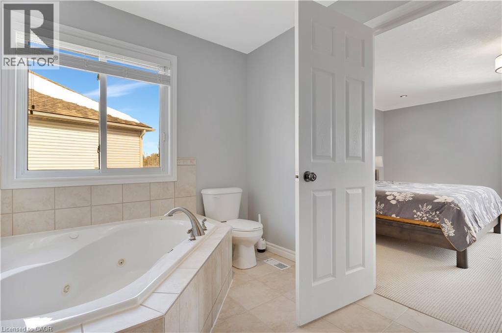 510 FOREST GATE Crescent thumbnail 26