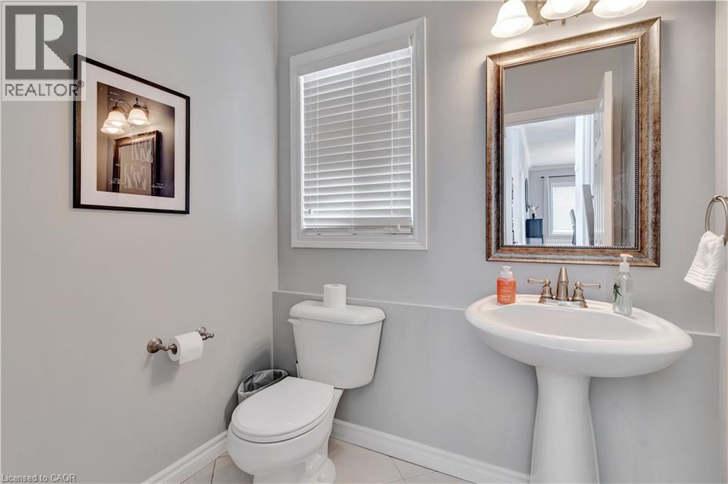 510 FOREST GATE Crescent thumbnail 34