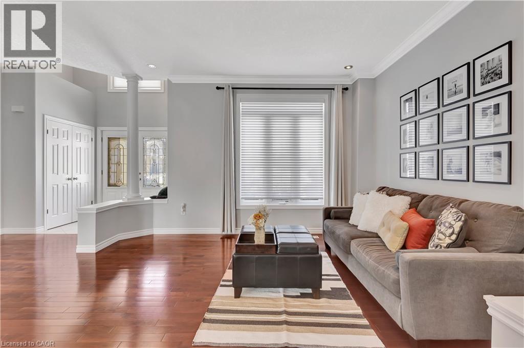 510 FOREST GATE Crescent thumbnail 9