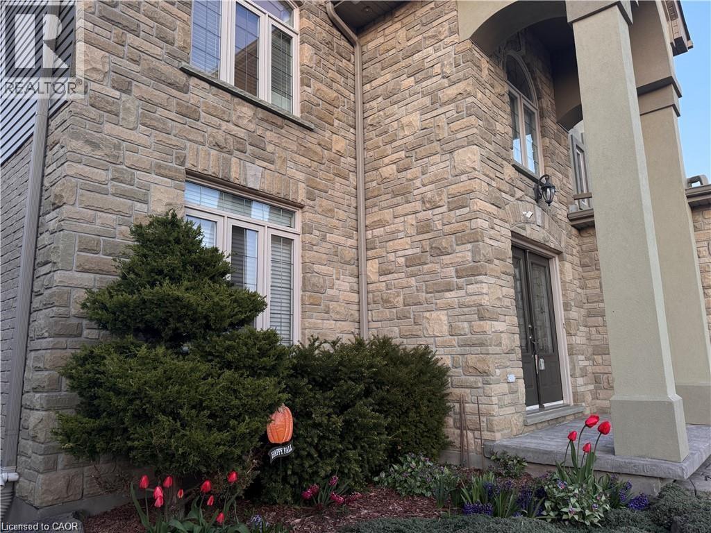 510 FOREST GATE Crescent thumbnail 3