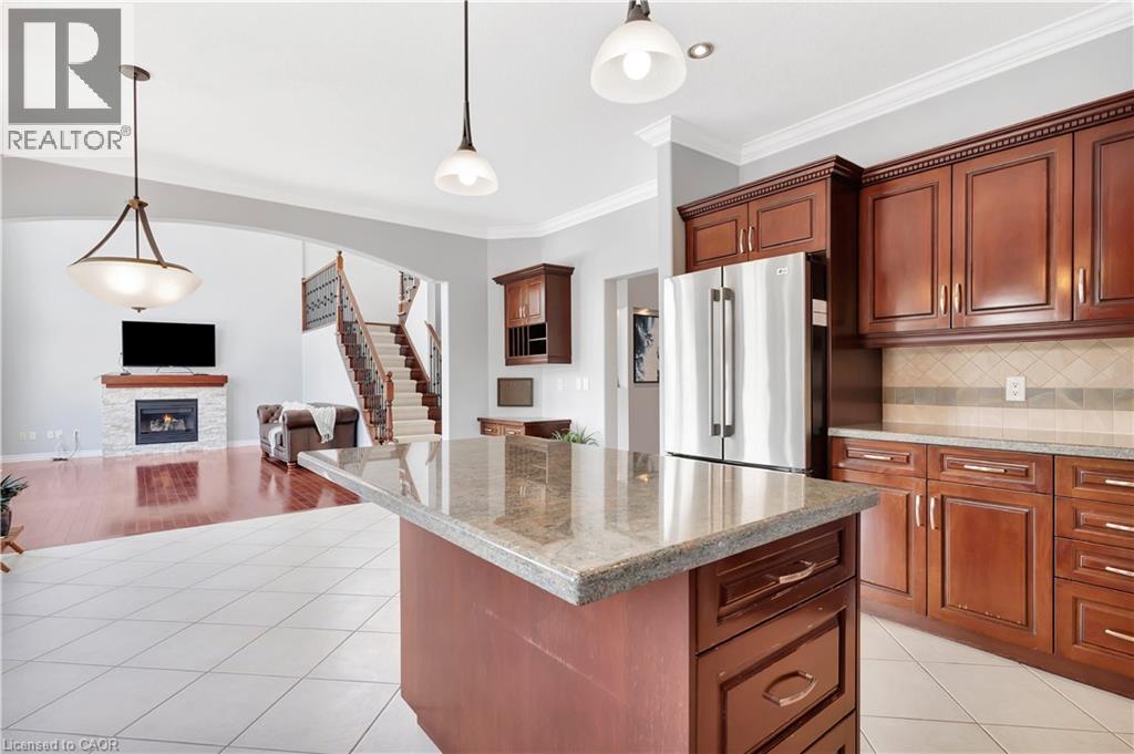 510 FOREST GATE Crescent thumbnail 15