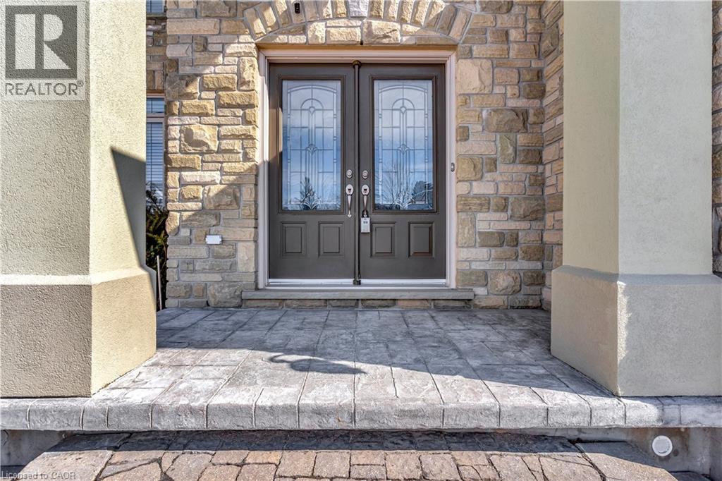 510 FOREST GATE Crescent thumbnail 4