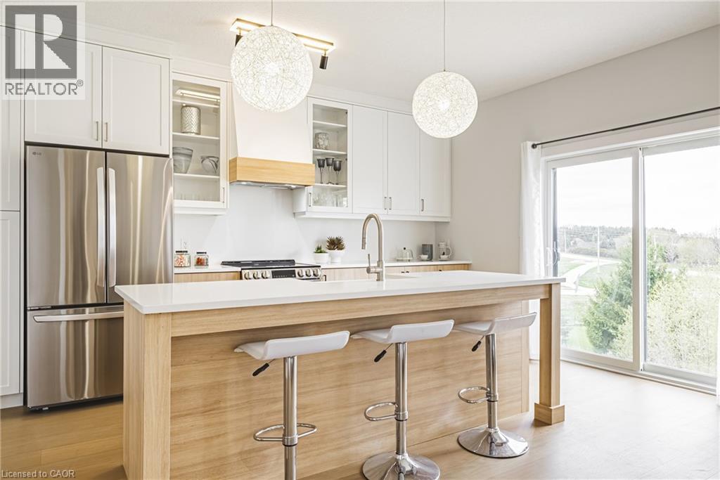 546 BENNINGER Drive thumbnail 4