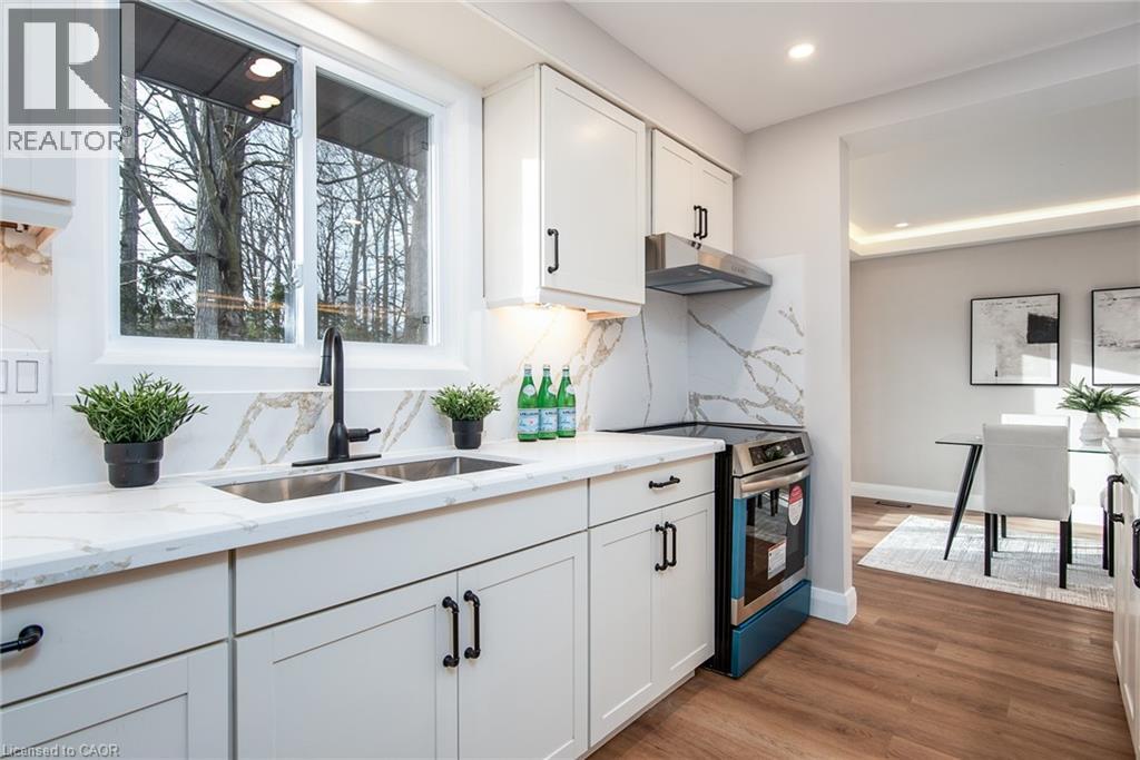 627 GLEN FORREST Boulevard thumbnail 23