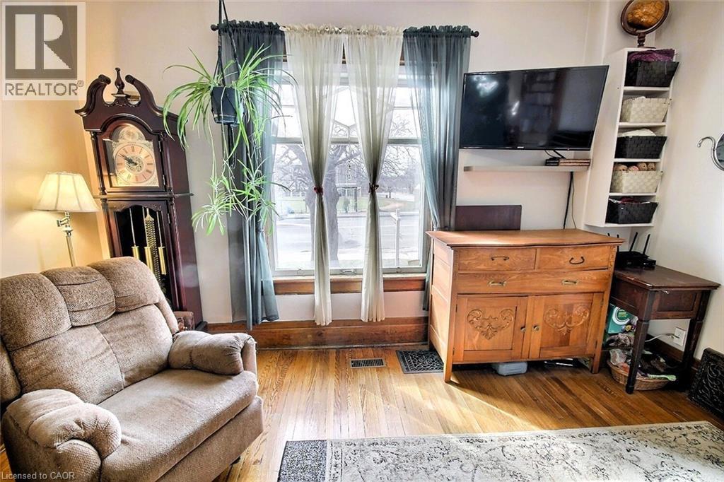 223 WATER Street N thumbnail 5