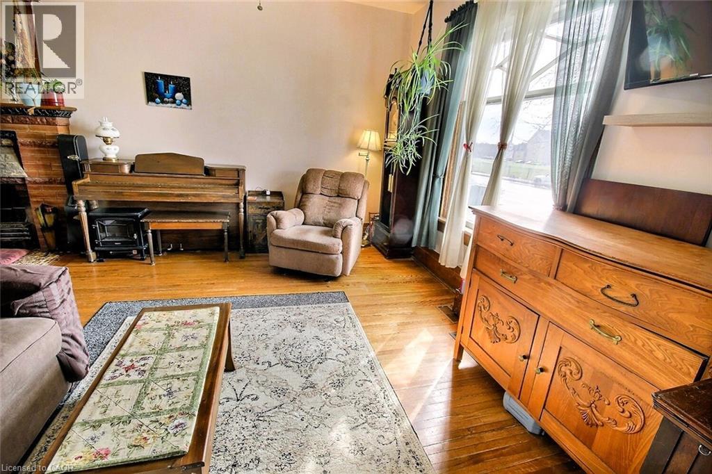 223 WATER Street N thumbnail 3