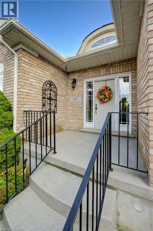 140 DEVONSHIRE Drive thumbnail 4