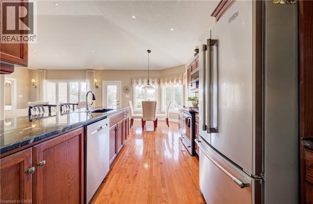 140 DEVONSHIRE Drive thumbnail 17