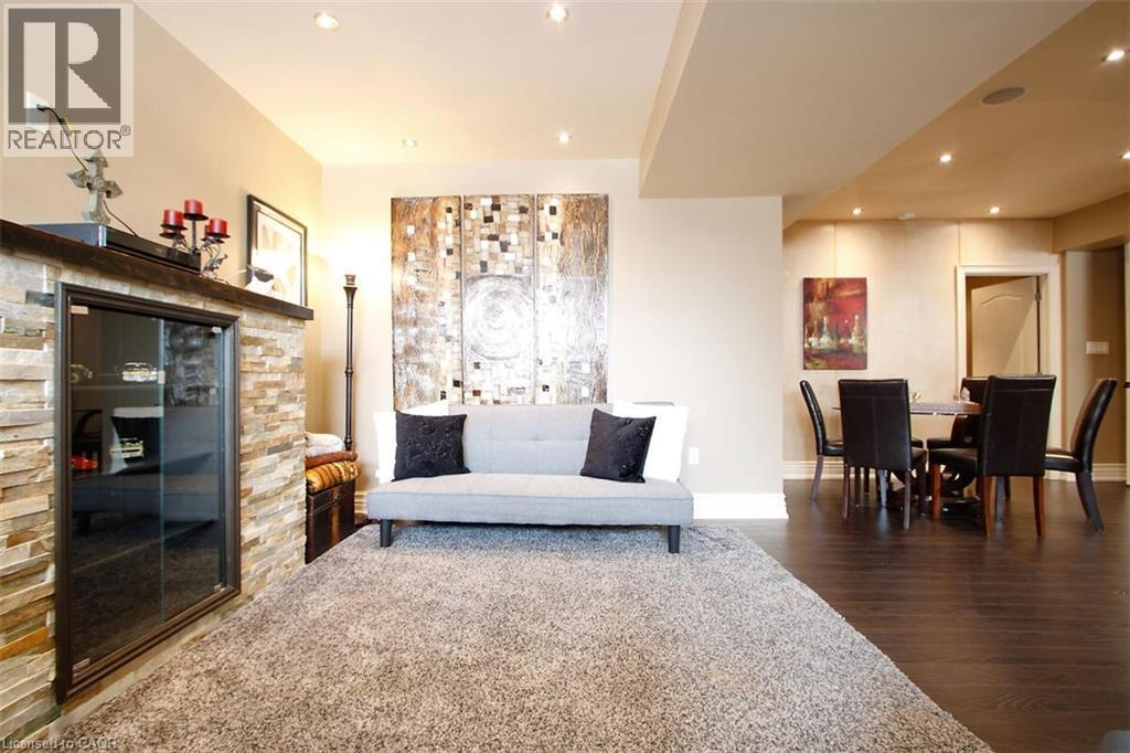 205 PAIGE Place thumbnail 25