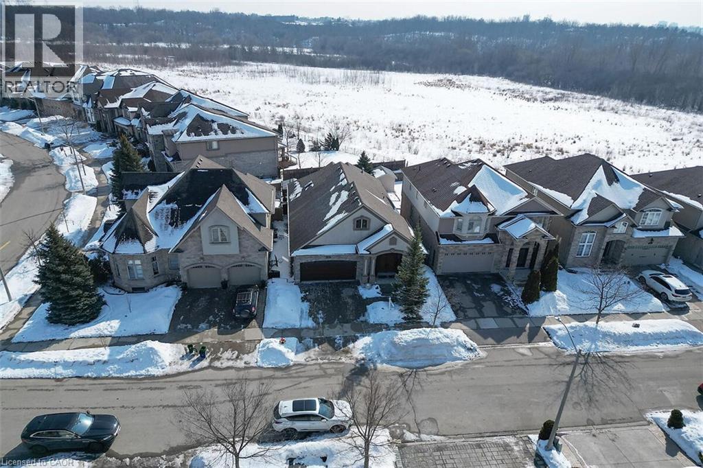 205 PAIGE Place thumbnail 35