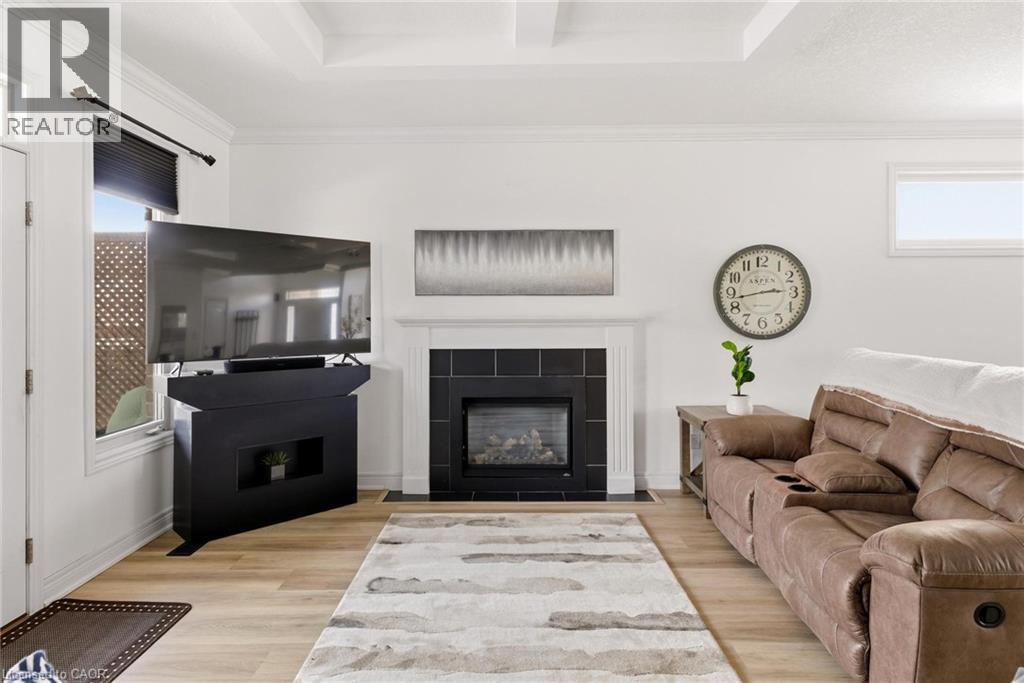 184 TOWNSEND Drive thumbnail 17