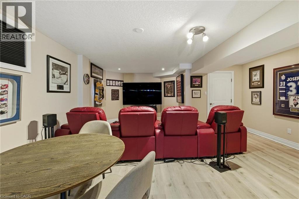 184 TOWNSEND Drive thumbnail 32