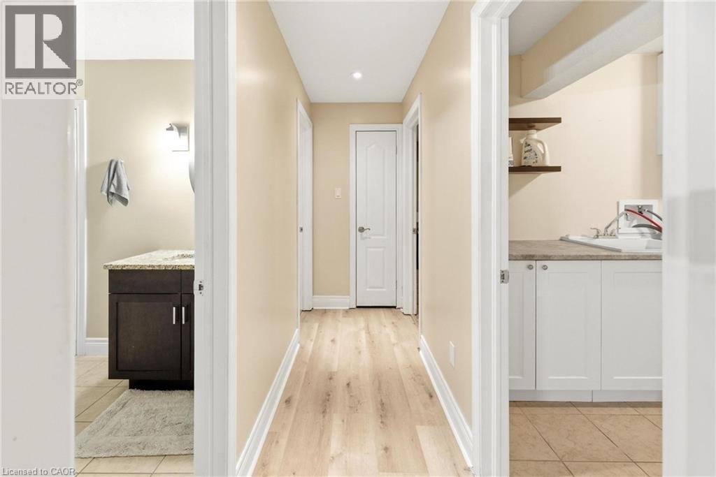 184 TOWNSEND Drive thumbnail 35