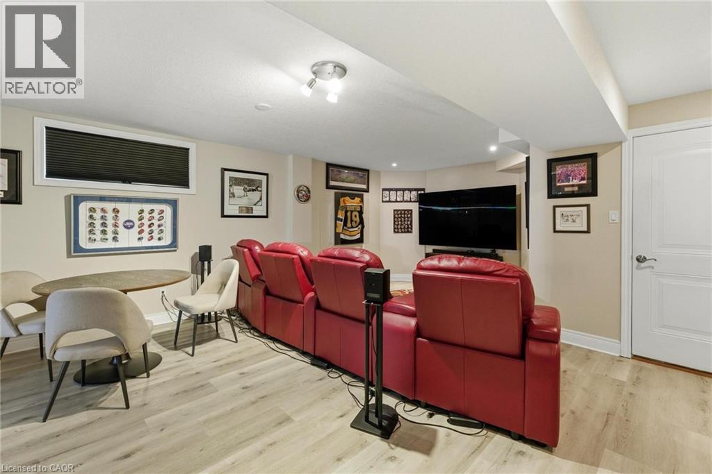 184 TOWNSEND Drive thumbnail 33