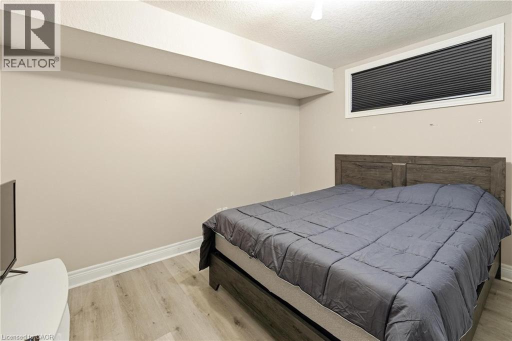 184 TOWNSEND Drive thumbnail 37