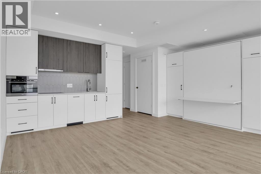 741 KING Street Unit# 1711 thumbnail 15